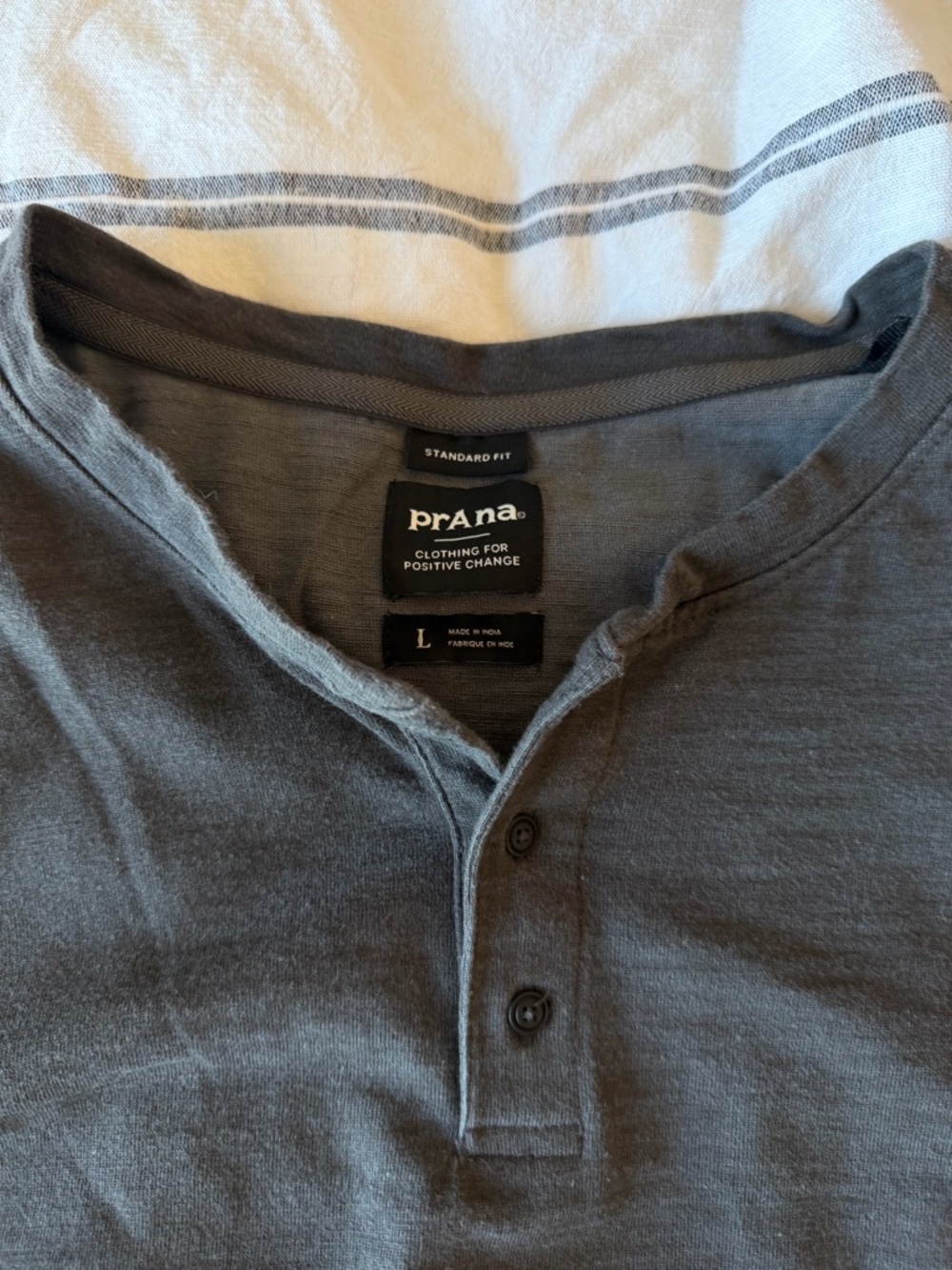 Prana Men's Charcoal Henley Long Sleeve Shirt Natural Fiber Cotton Large